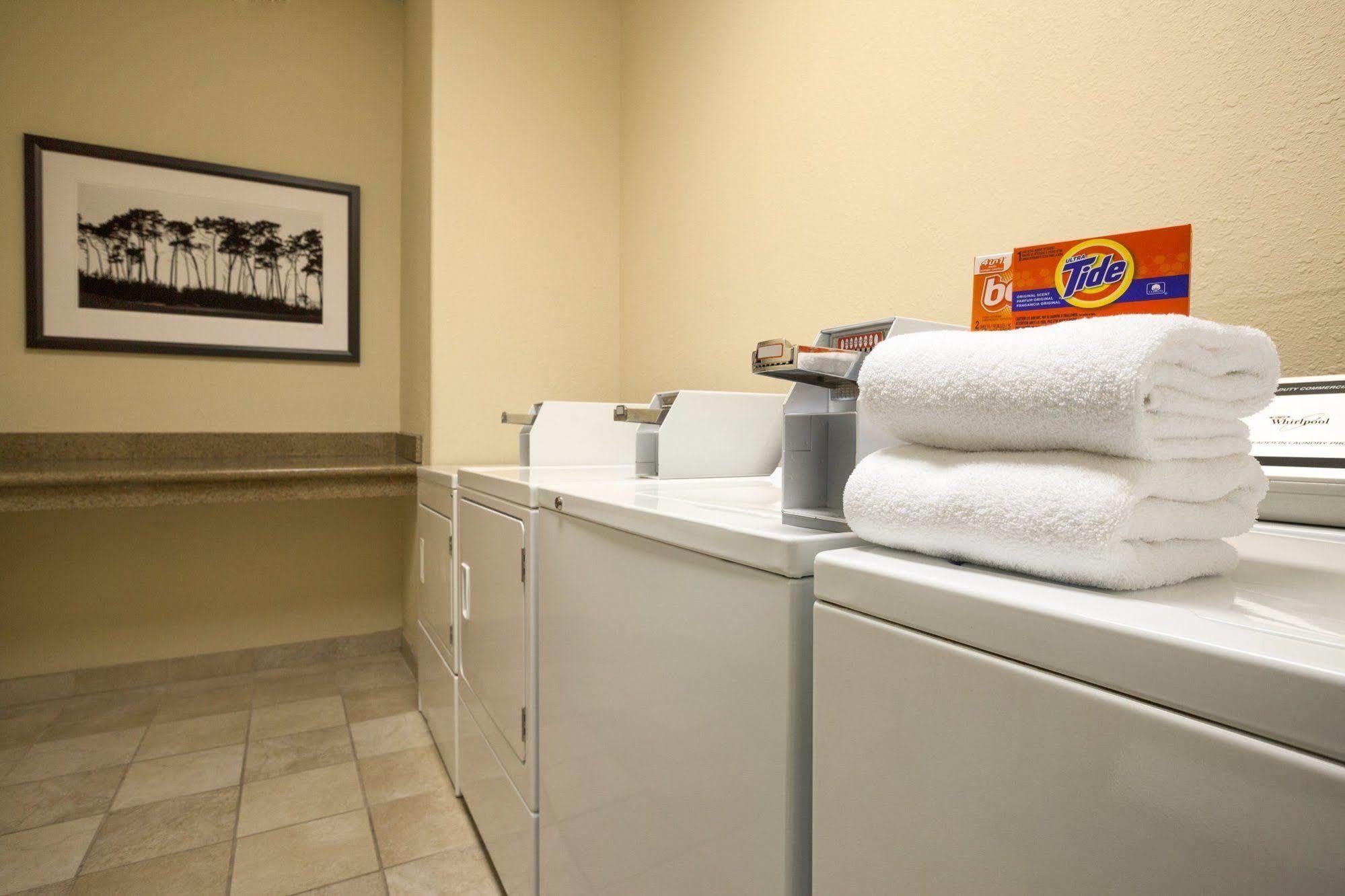 Country Inn & Suites By Radisson, Elk River, Mn מראה חיצוני תמונה